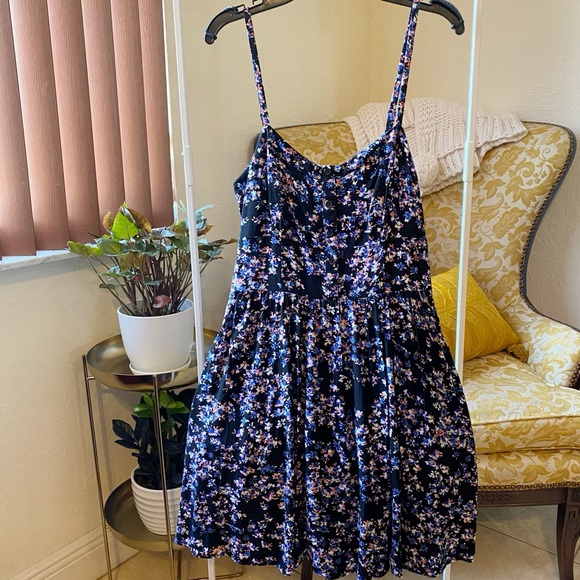 Express Dresses & Skirts - Express Black Floral Mini Fit & Flare Dress Sundress With Pockets Size Medium M